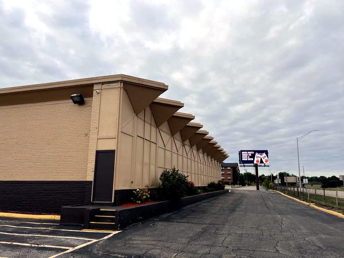 Port Huron Lanes - September 2022 Photo (newer photo)